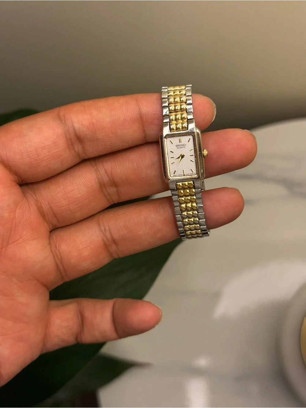 Seiko vintage two -Tone Ladies Rectangular Bracelet Watch - Gold/Silver